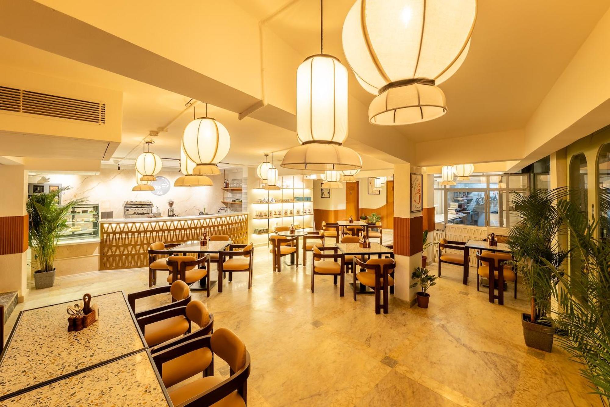 White Wharf Beach Resort Morjim Goa Экстерьер фото
